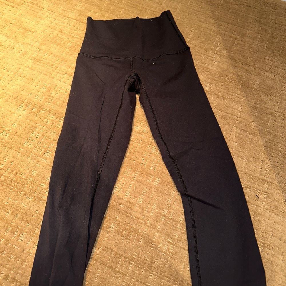 LULULEMON WUNDER UNDER SIZE 4